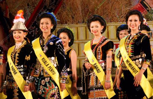 PESTA KAAMATAN SABAH