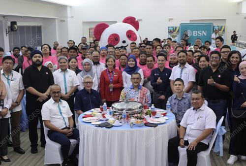 DATUK NIZAM ABU BAKAR TITINGAN