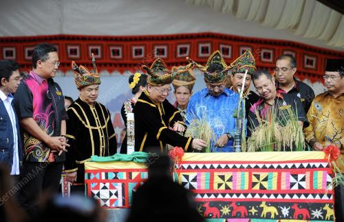 SB06_01052013_PESTA_KAAMATAN
