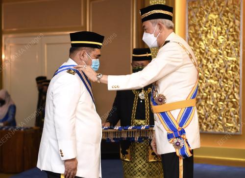 TUN JUHAR MAHIRUDDIN