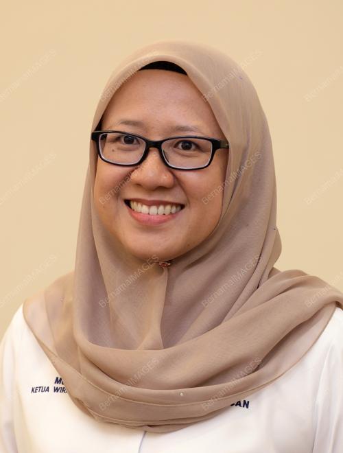 ISNARAISSAH MUNIRAH MAJILIS