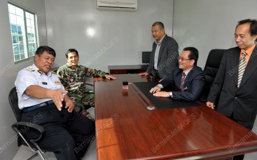 SB06_05042013_ESSCOM