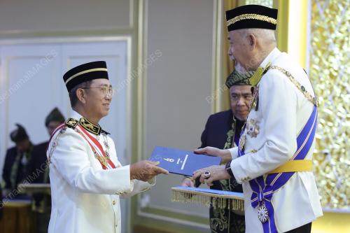 TUN JUHAR MAHIRUDDIN