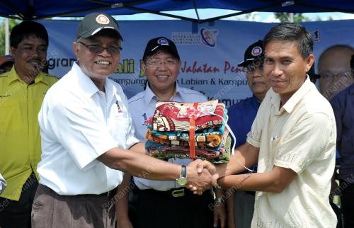 SB06_06042013_KAIN_SEJADAH