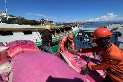 KUMPIT TRANSHIPMENT ACTIVITY IN LABUAN