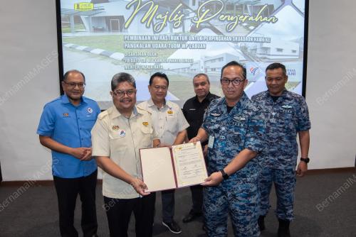 DATUK SERI ALEXANDER NANTA LINGGI