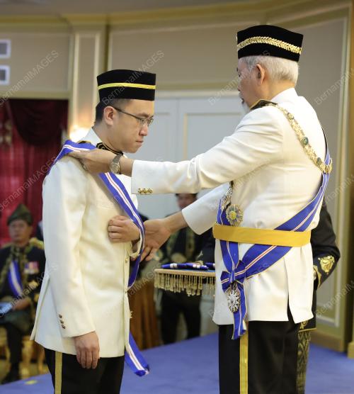 TUN JUHAR MAHIRUDDIN