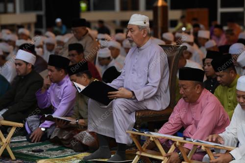 TUN JUHAR MAHIRUDDIN,