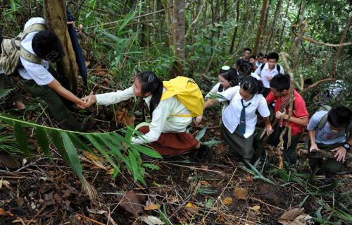 SB06_09052012_TANAH_RUNTUH