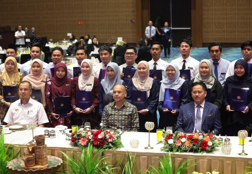DATUK ARMIZAN MOHD ALI