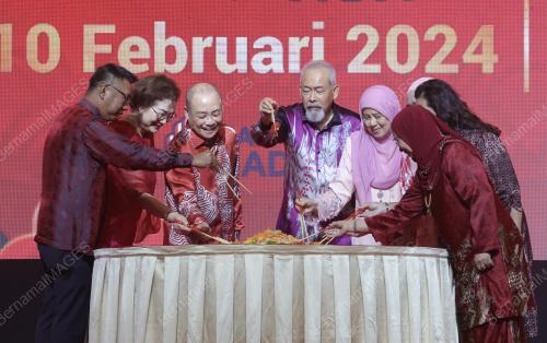 TUN JUHAR MAHIRUDDIN