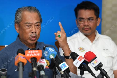 TAN SRI MUHYIDDIN YASSIN