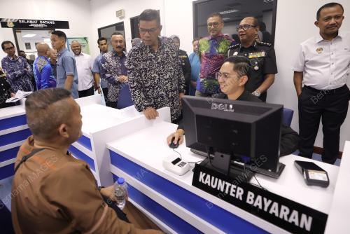 DATUK SERI SAIFUDDIN NASUTION ISMAIL