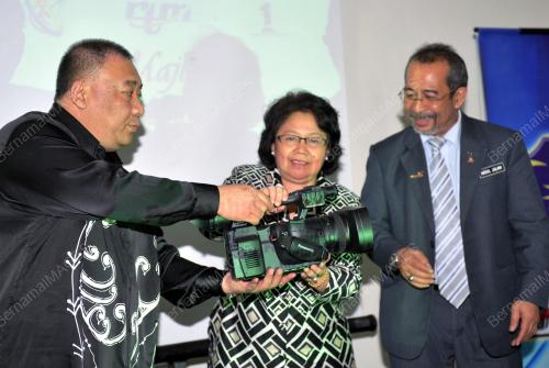 SB06_14112012_KAMERA_RTM