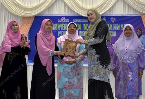 FUZIAH SALLEH