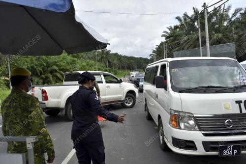 SEKATAN JALAN RAYA