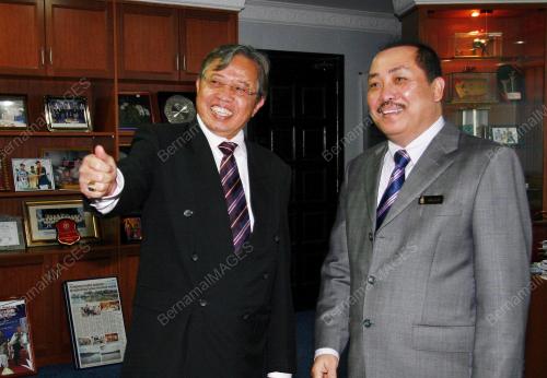 ABANG JOHARI TUN ABANG OPENG