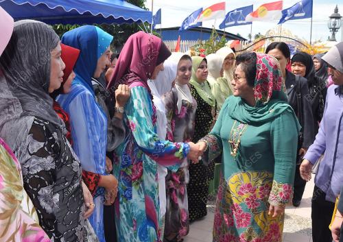 SB06_17022012_ROSMAH
