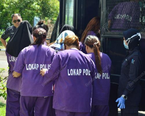23 MCO VIOLATERS REMANDED