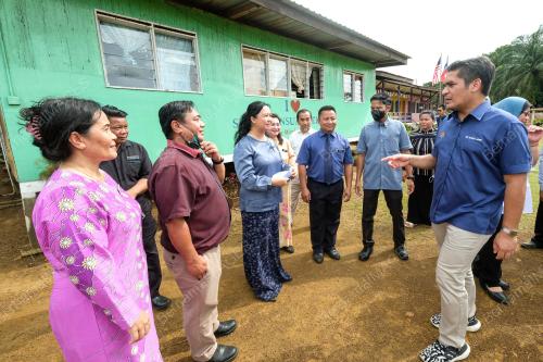 DATUK DR. RADZI JIDIN