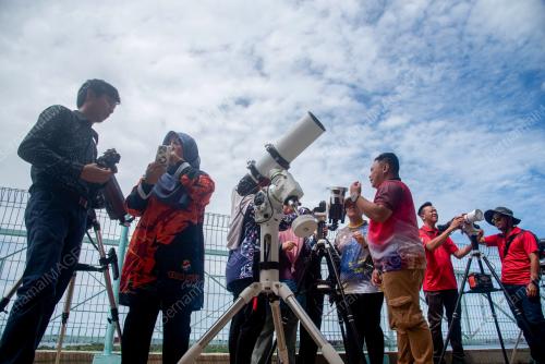 BULAN FALAK MALAYSIA