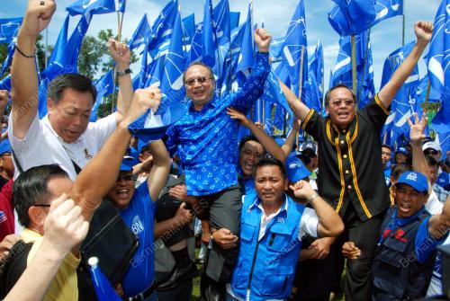 SB06_20042013_PENAMAAN_CALON