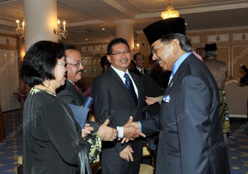 SB06_21052013_WATIKAH