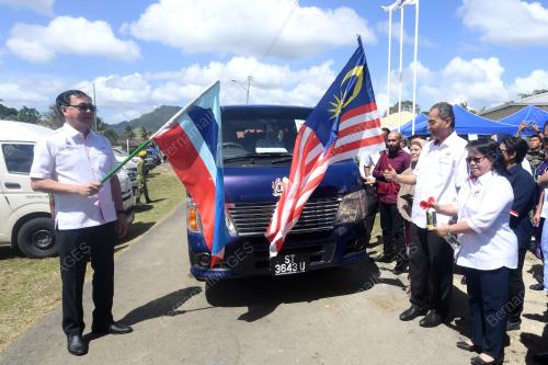 DATUK SERI DR. DZULKEFLY AHMAD