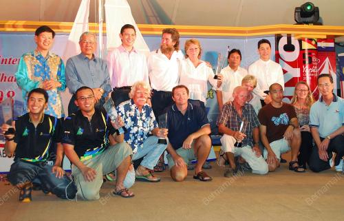 CABARAN KAPAL LAYAR ANTARABANGSA BORNEO