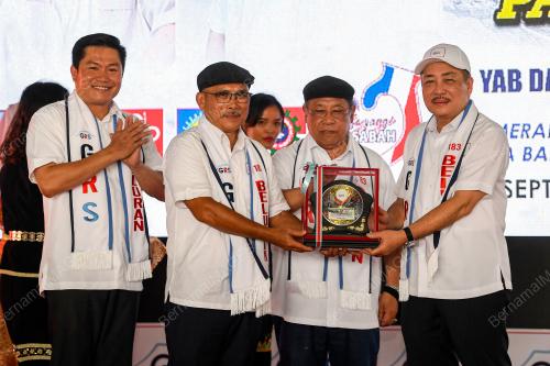 DATUK SERI HAJIJI NOOR