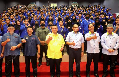 TUANKU SYED FAIZUDDIN PUTRA JAMALULLAIL