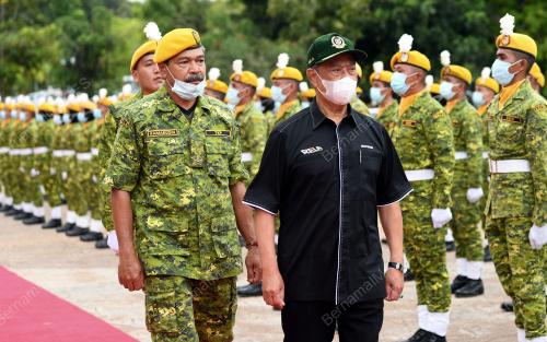 TAN SRI MUHYIDDIN YASSIN