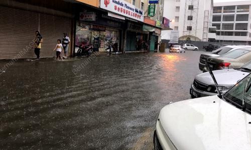 SB06_29122016_BANJIR_TAWAU