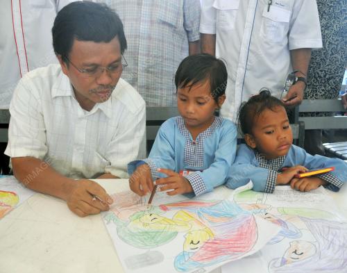 MOHD SHAFIE APDAL