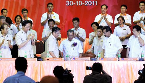 TAN SRI MUHYIDDIN YASSIN