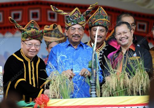 SB07_01052013_PESTA_KAAMATAN