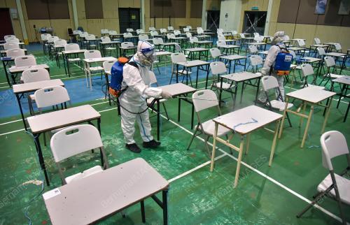 SANITASI PUSAT PEMBERIAN VAKSIN KML