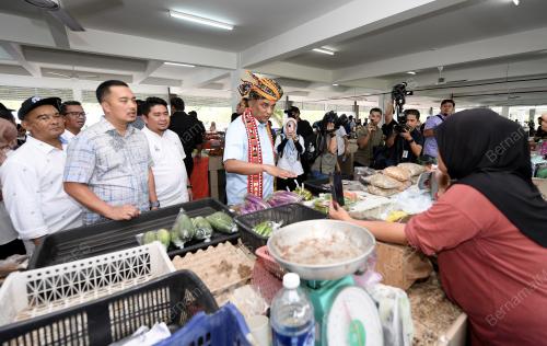 DATUK SERI REEZAL MERICAN