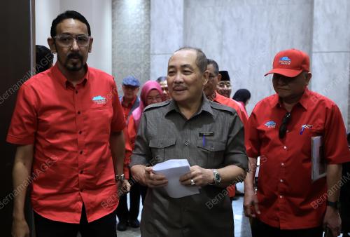 DATUK SERI HAJIJI NOOR