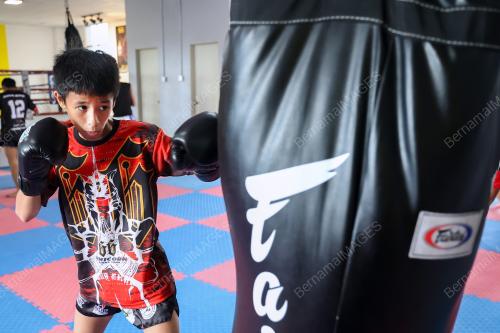 MUAY THAI