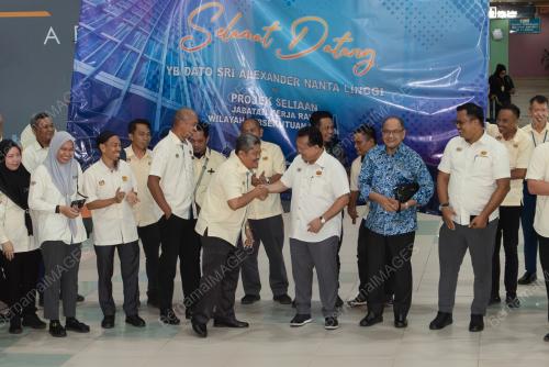 DATUK SERI ALEXANDER NANTA LINGGI
