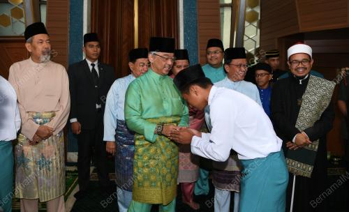 SB07_08032019_AGONG