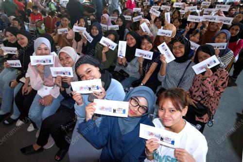 BANTUAN AWAL PERSEKOLAHAN