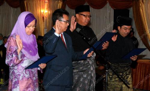 SB07_10062013_ANGKAT_SUMPAH