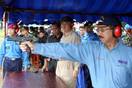 MOHD NAJIB TUN ABDUL RAZAK