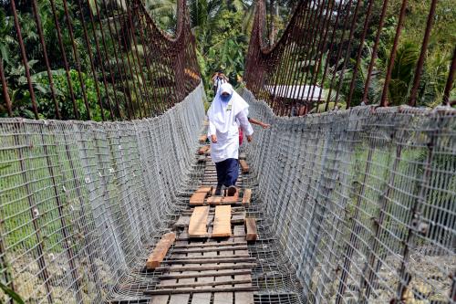 JAMBATAN GANTUNG
