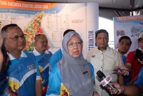 KEMPEN KIBAR BENDERA
