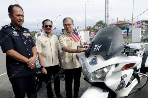 FAHMI FADZIL MAJLIS POLIS KOTA KINABALU