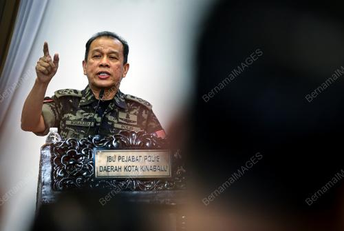 DATUK SERI MOHD KHALID ISMAIL
