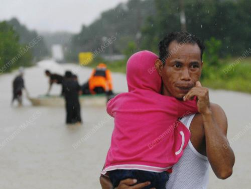 BANJIR DI PITAS